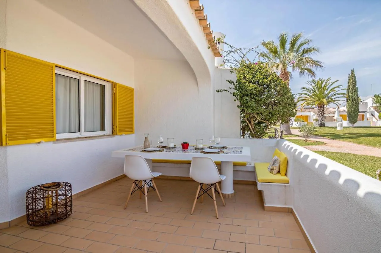 הוילה וילהמורה Casa O12 בית נופש